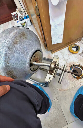 https://plumberthornlie.com.au/uploads/2025/06/emergency-plumbing-877321.jpg